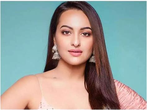 sonakshi porn|Sonakshi Sinha Porn Videos .